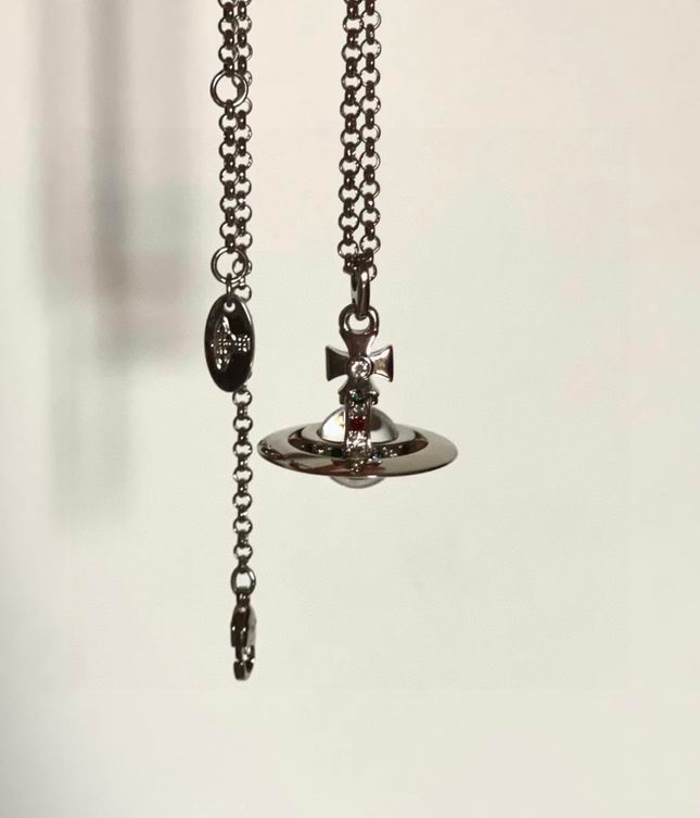Vivienne Westwood necklace 12lyh100